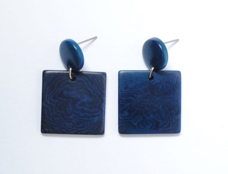 Orecchini Puro blu in tagua