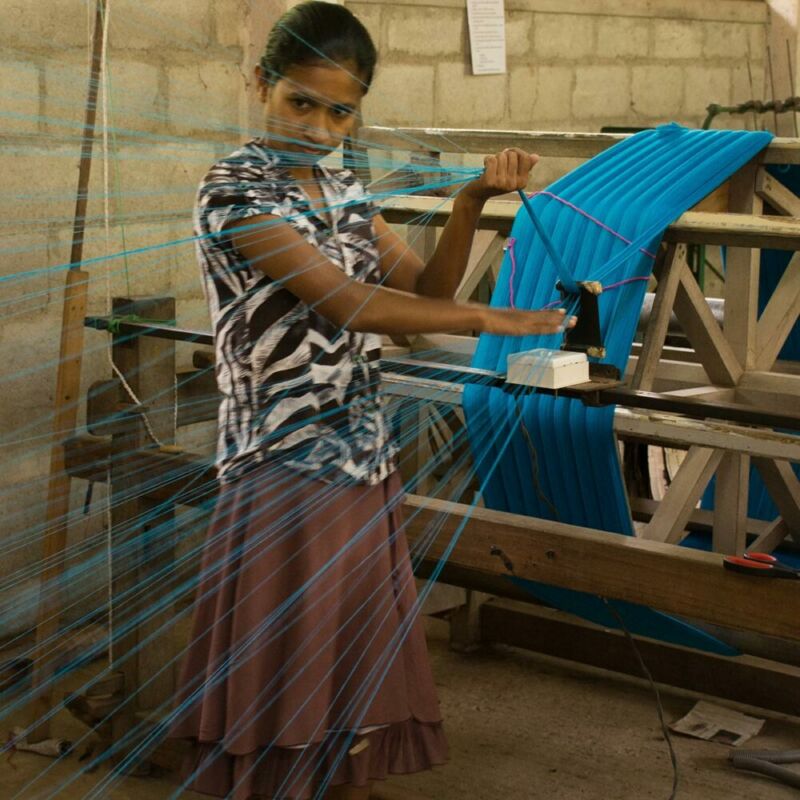 Tovaglietta Handloom in cotone celeste e blu - immagine 2